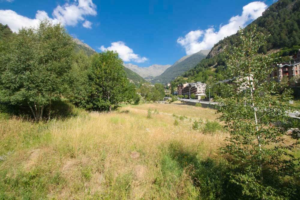 H4, Bordes d'Arinsal, Triplex Rustico con chimenea, Arinsal, Zona vallnord Mas de Ribafeta Esterno foto
